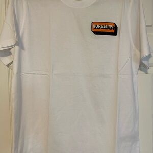COPY - Burberry NWT Appliqué tshirt size large